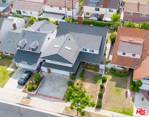 19429 Broadacres Avenue, Carson, CA 90746