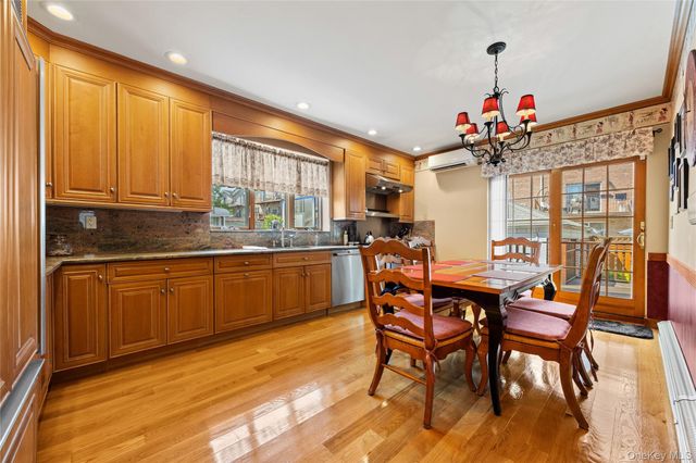 1265 Hollywood Avenue, Bronx, NY 10461