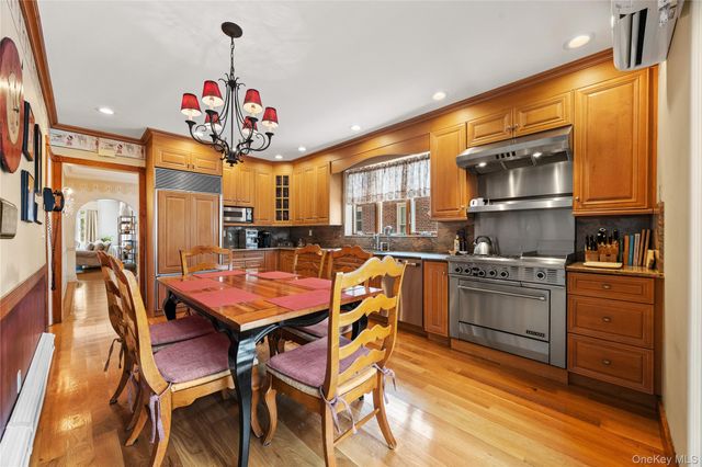 1265 Hollywood Avenue, Bronx, NY 10461