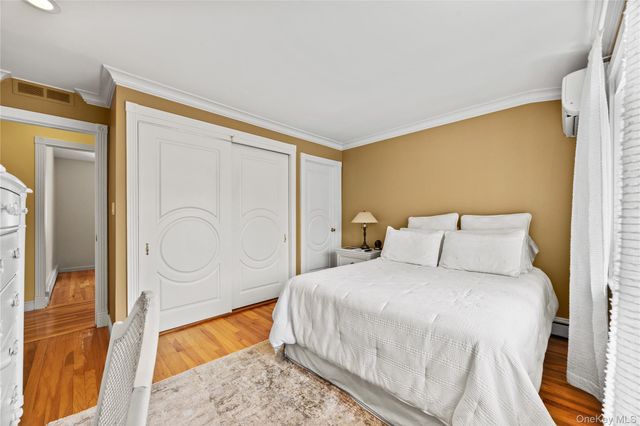 1265 Hollywood Avenue, Bronx, NY 10461