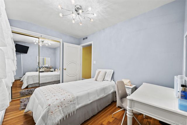 1265 Hollywood Avenue, Bronx, NY 10461