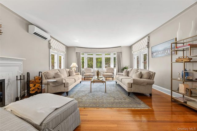 1265 Hollywood Avenue, Bronx, NY 10461