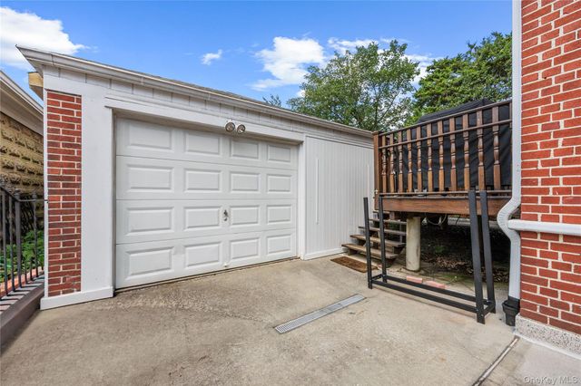 1265 Hollywood Avenue, Bronx, NY 10461