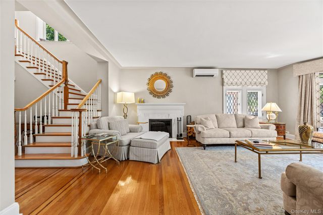 1265 Hollywood Avenue, Bronx, NY 10461