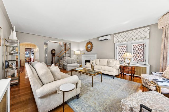 1265 Hollywood Avenue, Bronx, NY 10461