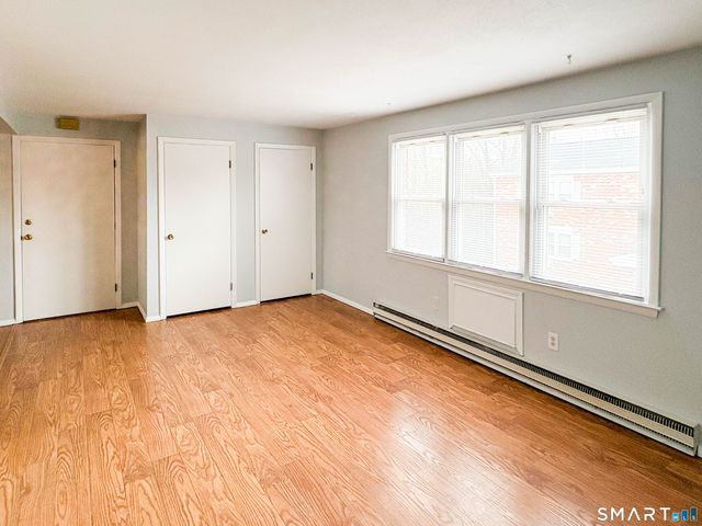 53 Hiltbrand Road APT 3-10, Bristol, CT 06010