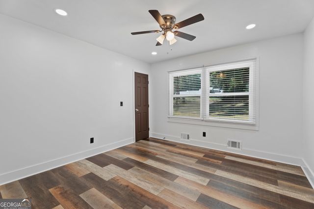 2783 Ben Hill Road, East Point, GA 30344