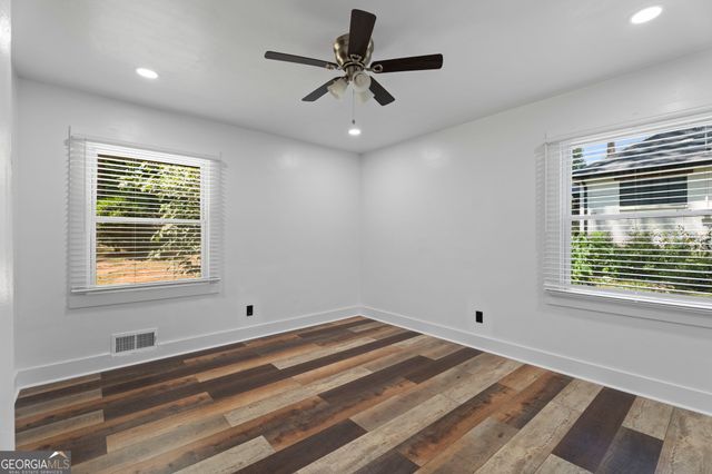 2783 Ben Hill Road, East Point, GA 30344