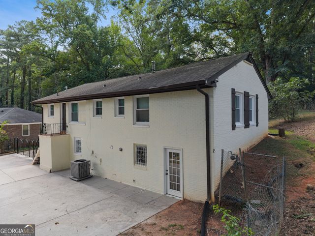 2783 Ben Hill Road, East Point, GA 30344