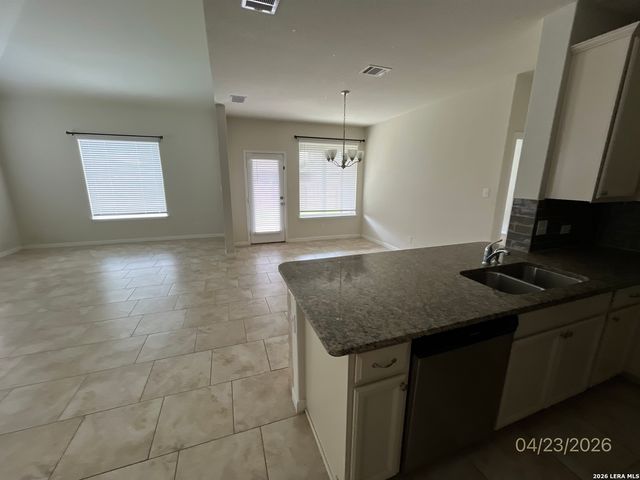 368 Walnut CRK, New Braunfels, TX 78130