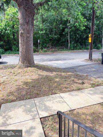 3210 PINEVALE AVE, District Heights, MD 20747