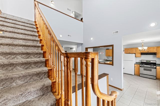 26734 Barrington Street, Madison Heights, MI 48071