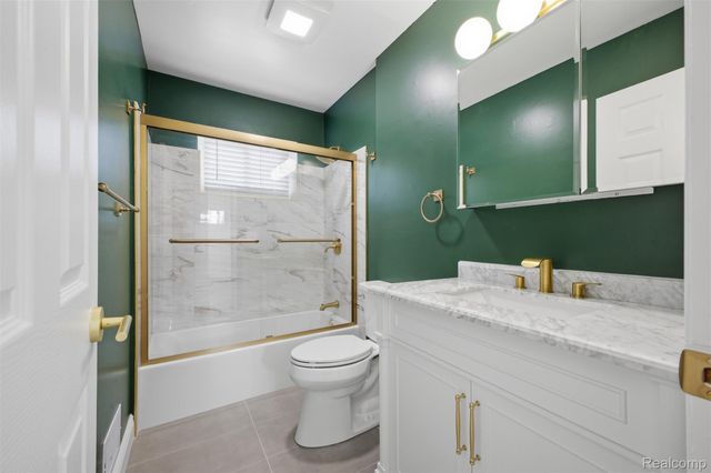 1260 S John Hix Street, Westland, MI 48186