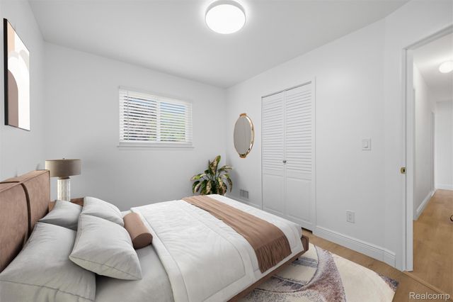 1260 S John Hix Street, Westland, MI 48186