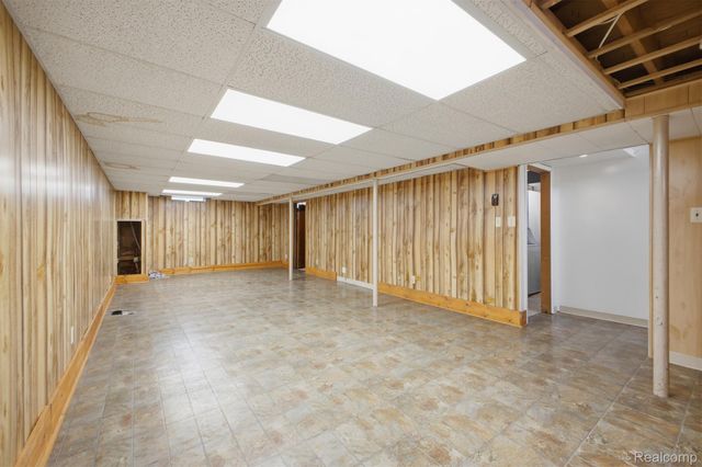 1260 S John Hix Street, Westland, MI 48186