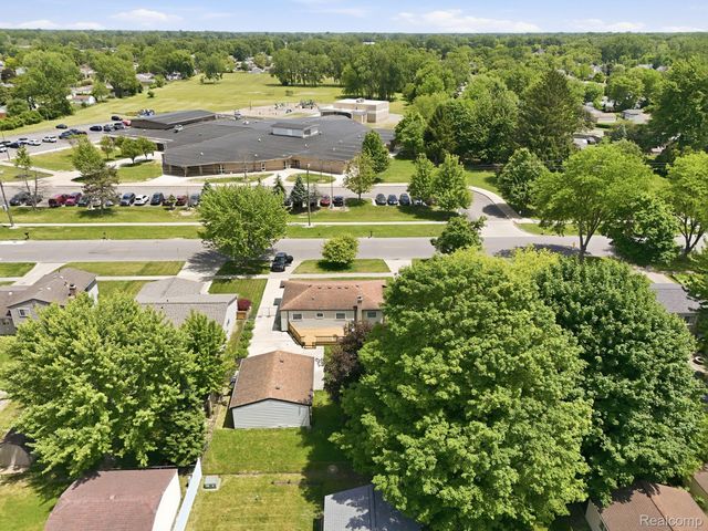 1260 S John Hix Street, Westland, MI 48186