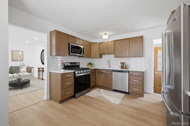 1260 S John Hix Street, Westland, MI 48186