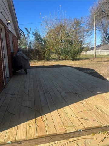 1611 Central Street, Siloam Springs, AR 72761