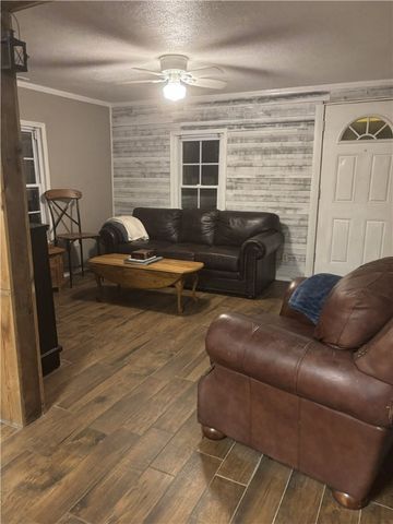 1611 Central Street, Siloam Springs, AR 72761