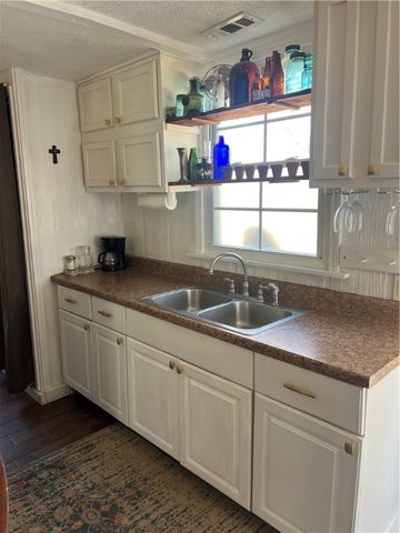 1611 Central Street, Siloam Springs, AR 72761