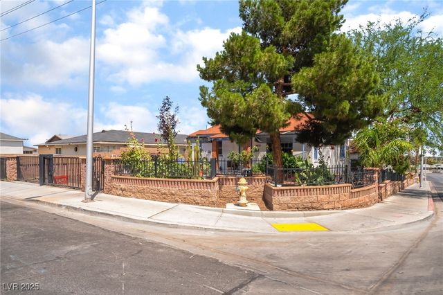 300 North 14th Street, Las Vegas, NV 89101