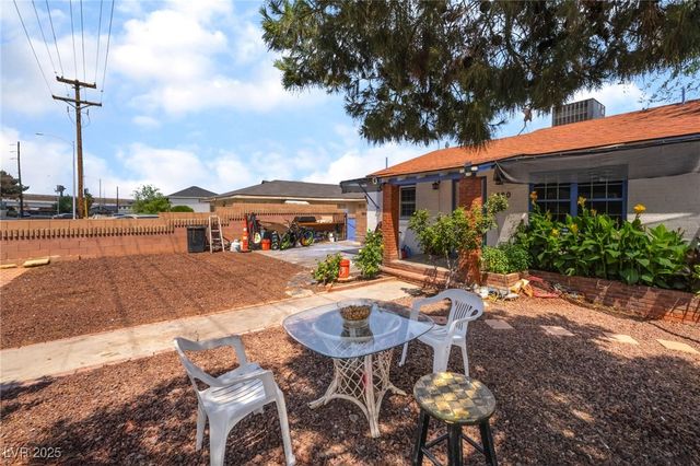 300 North 14th Street, Las Vegas, NV 89101