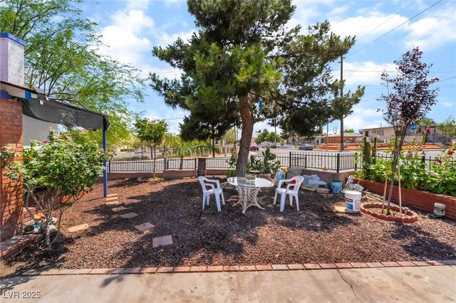 300 North 14th Street, Las Vegas, NV 89101