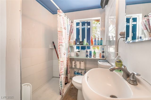 300 North 14th Street, Las Vegas, NV 89101