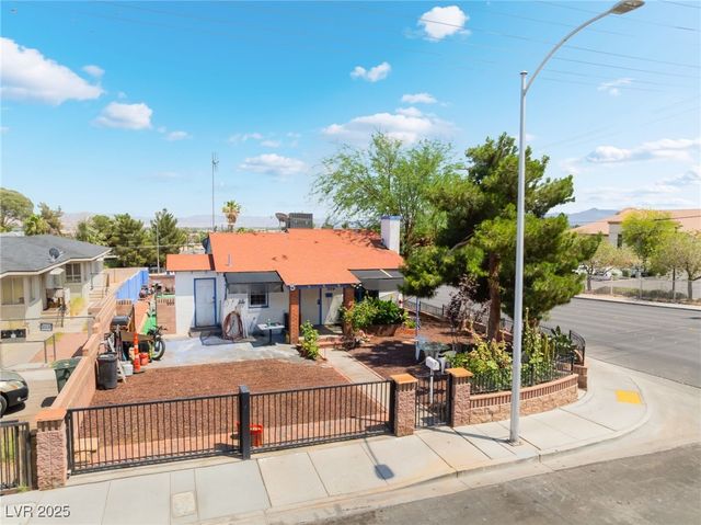 300 North 14th Street, Las Vegas, NV 89101