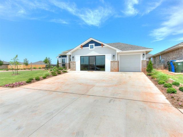 3901 Abingdon Drive, Norman, OK 73026