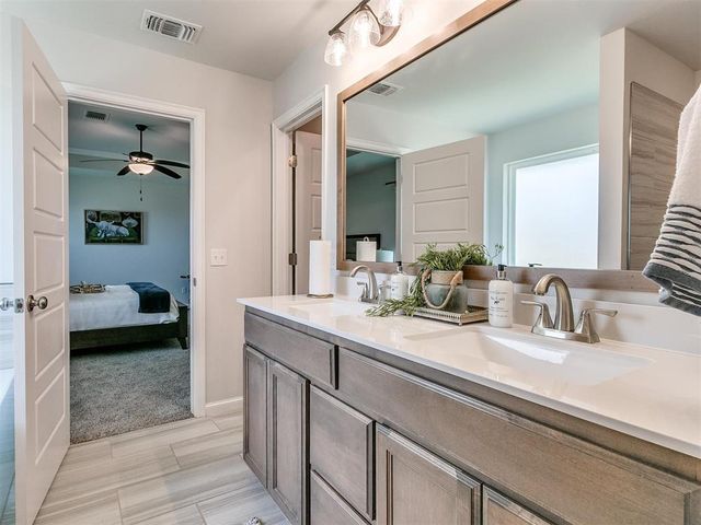 3901 Abingdon Drive, Norman, OK 73026