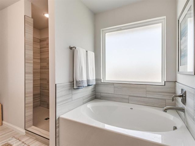 3901 Abingdon Drive, Norman, OK 73026