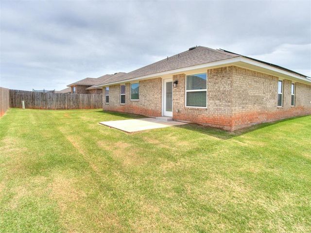 3901 Abingdon Drive, Norman, OK 73026