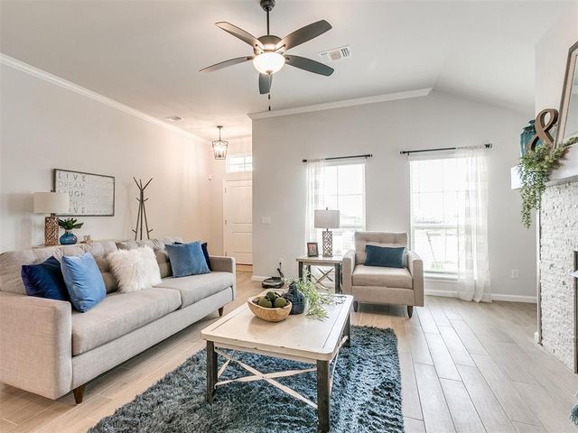 3901 Abingdon Drive, Norman, OK 73026