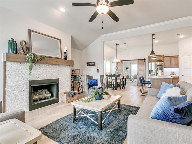 3901 Abingdon Drive, Norman, OK 73026