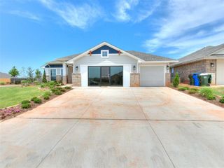 3901 Abingdon Drive, Norman, OK 73026