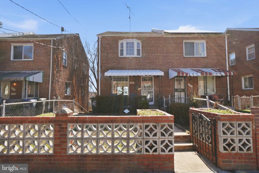 657 BRANDYWINE ST SE, Washington, DC 20032