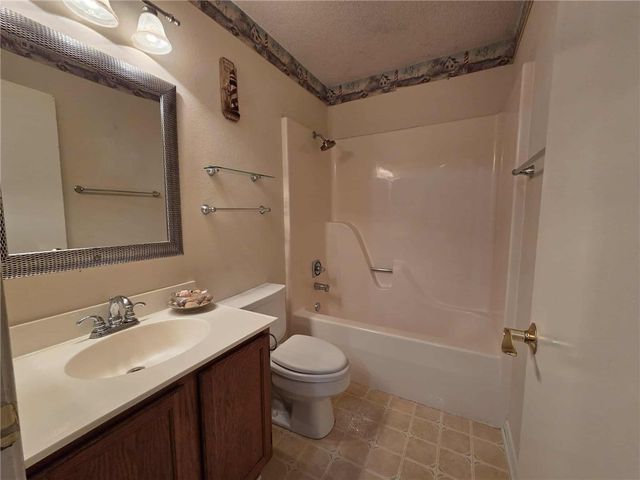 40 Dulverton Drive, Bella Vista, AR 72715