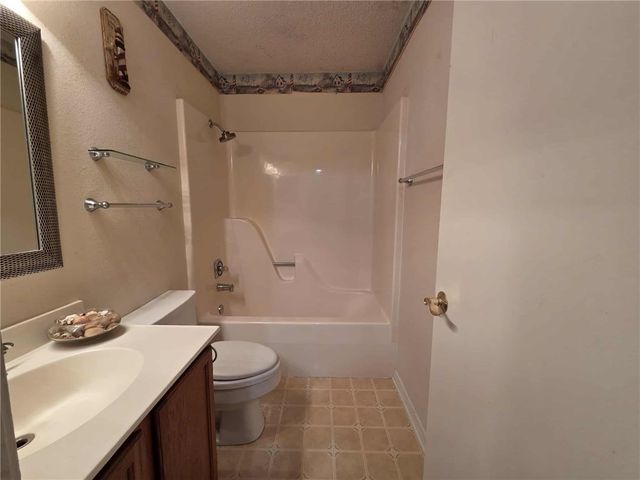 40 Dulverton Drive, Bella Vista, AR 72715