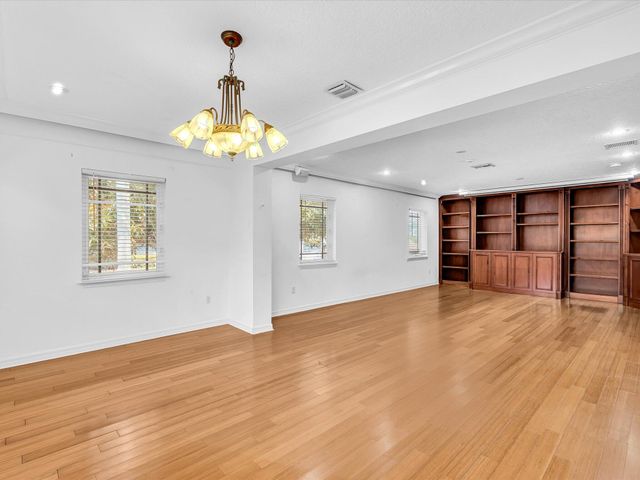 518 N Riverside Drive, Pompano Beach, FL 33062