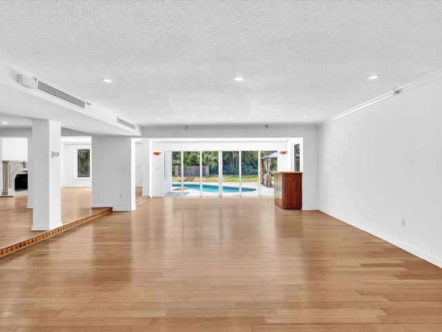 518 N Riverside Drive, Pompano Beach, FL 33062
