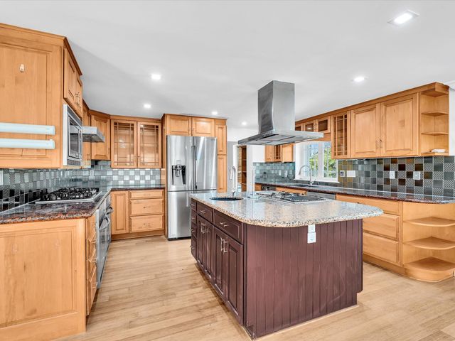 518 N Riverside Drive, Pompano Beach, FL 33062