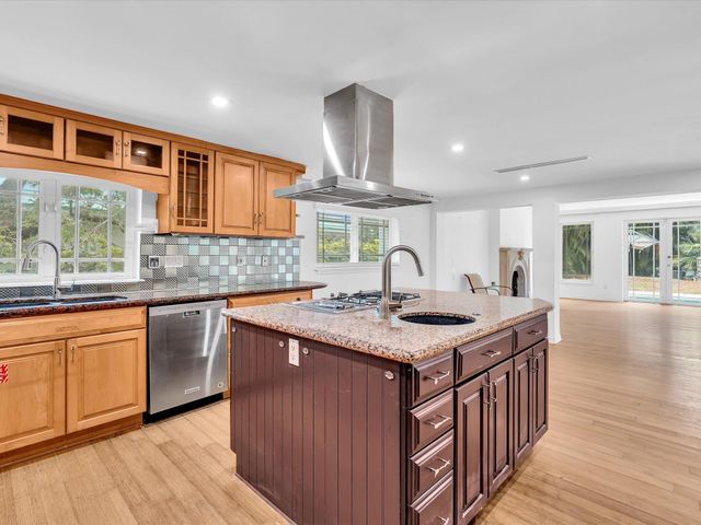 518 N Riverside Drive, Pompano Beach, FL 33062