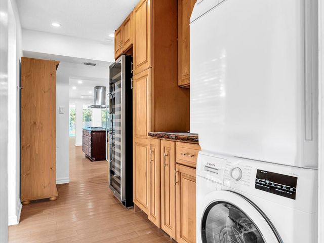 518 N Riverside Drive, Pompano Beach, FL 33062