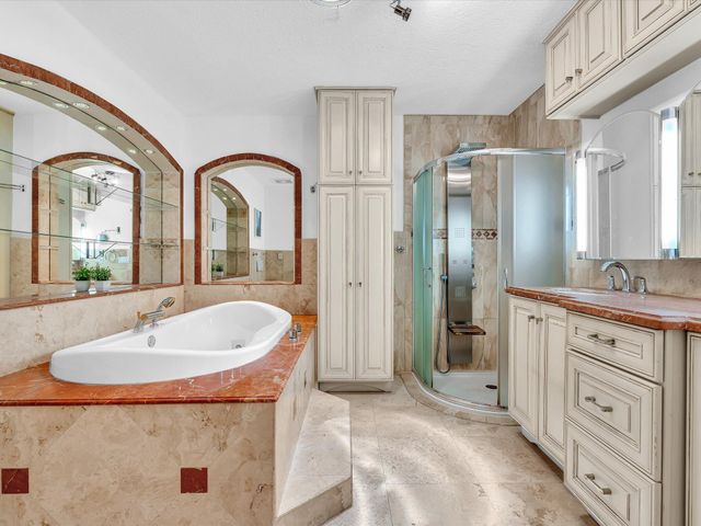 518 N Riverside Drive, Pompano Beach, FL 33062