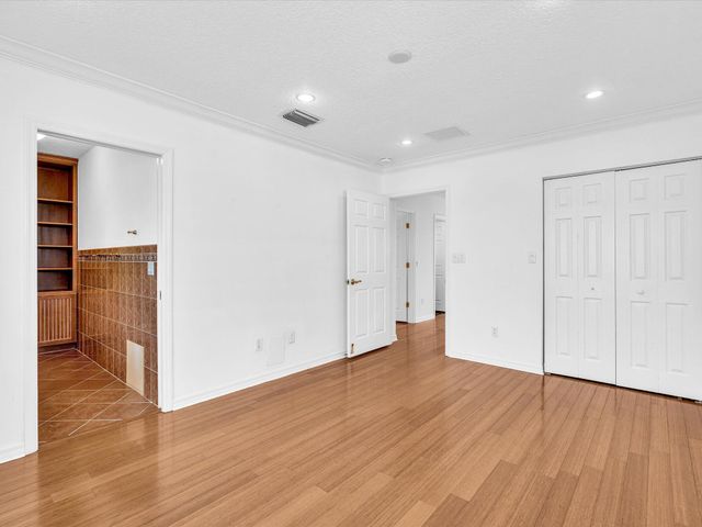 518 N Riverside Drive, Pompano Beach, FL 33062