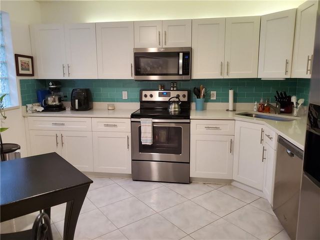 5147 Europa Drive I, Boynton Beach, FL 33437