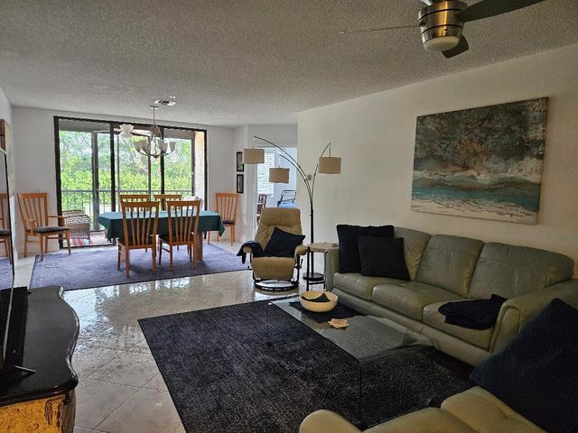 5147 Europa Drive I, Boynton Beach, FL 33437