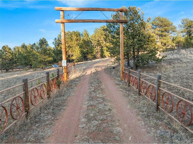 6960 County Rd 71, Guffey, CO 80820
