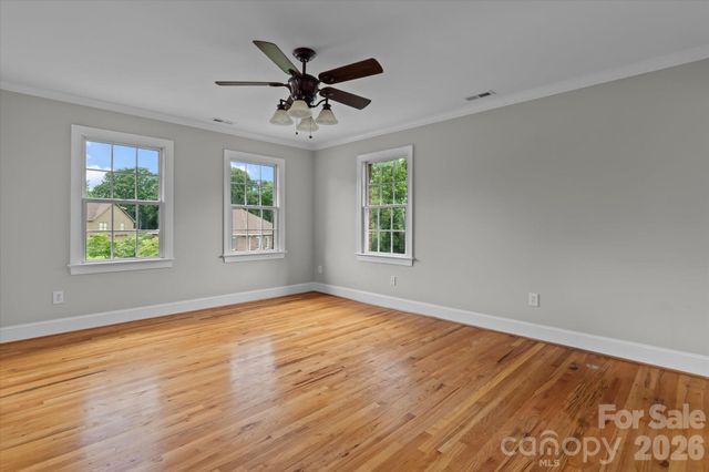 136 Summerchase Lane, Mooresville, NC 28117